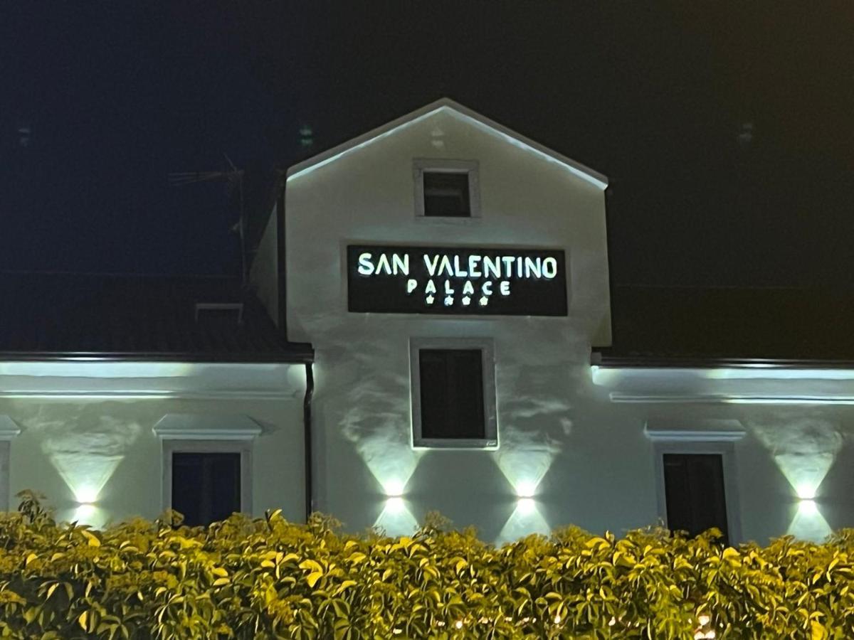 Hotel Palace San Valentino أوماغ المظهر الخارجي الصورة
